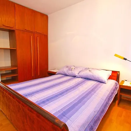 Biskupije 940 Апартаменты Медулин