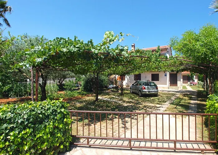 Biskupije 940 아파트