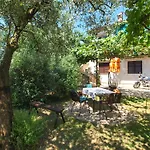 Biskupije 940 *