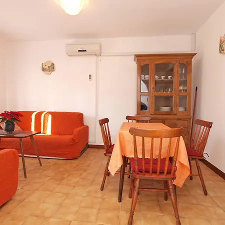 Biskupije 940 Apartment Medulin