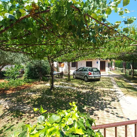 Biskupije 940 Apartment