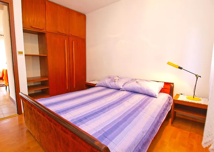 Biskupije 940 Apartman *